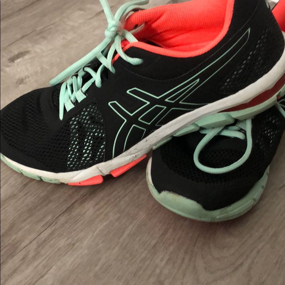 ASICS women’s sneakers